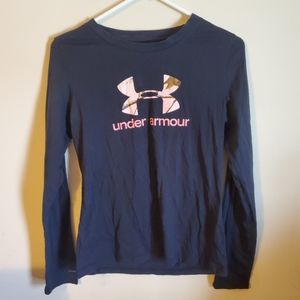 Womens UA black semi fitted medium long sleeve